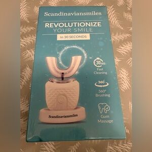 ✨✨New Scandinaviansmiles Automatic Whitening Toothbrush
